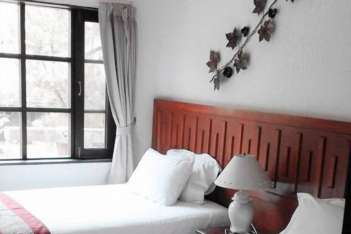 House Suite 2 Bedrooms | Free minibar items, in-room safe, desk, free WiFi