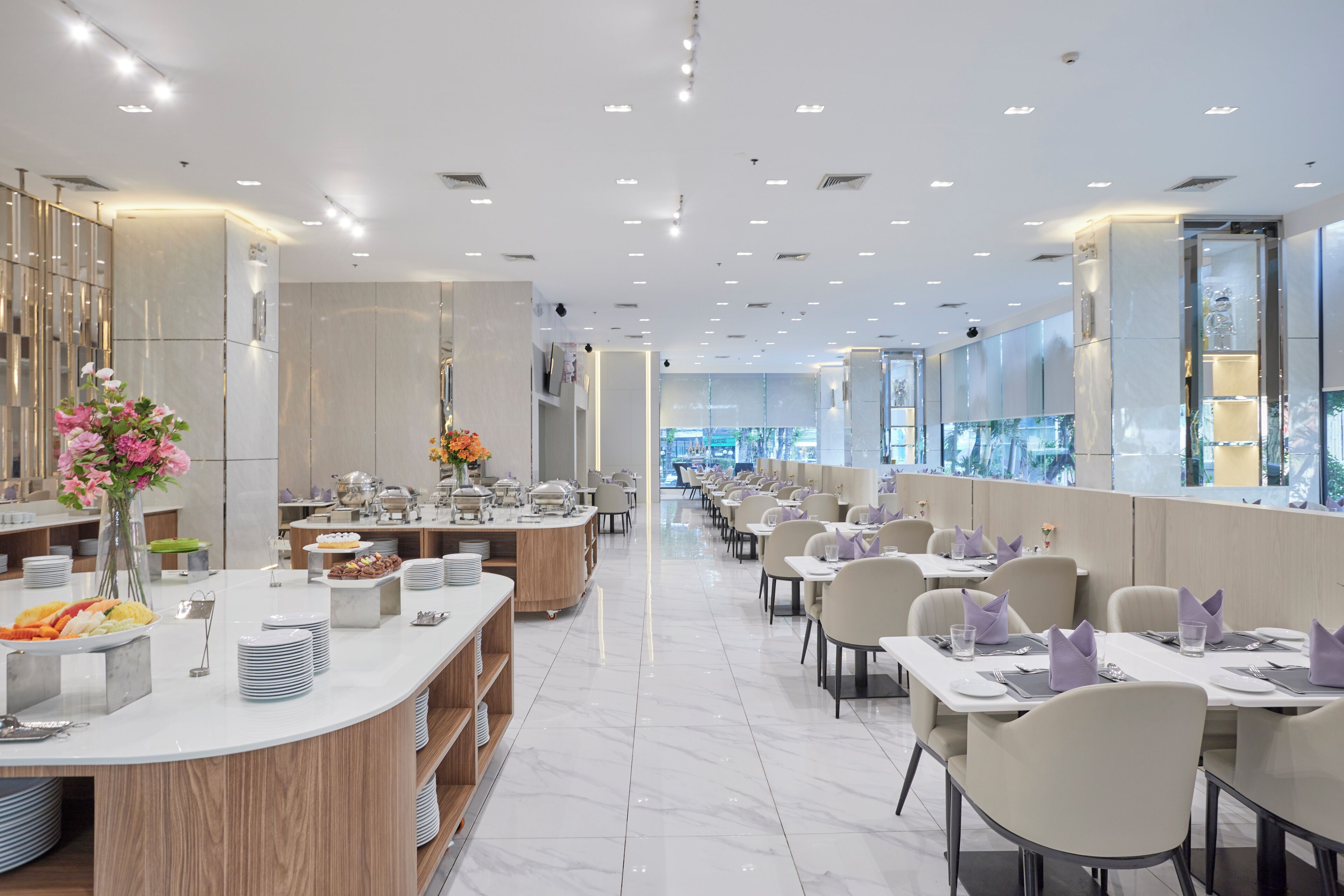 Daily buffet breakfast (THB 342 per person)