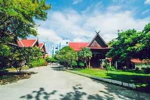 Bahagian luar