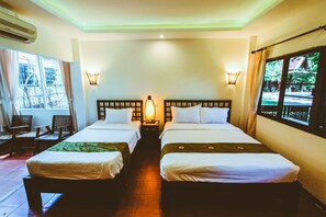 Desk, blackout curtains, rollaway beds, free WiFi - Baan Thai Resort (Chiang Mai)