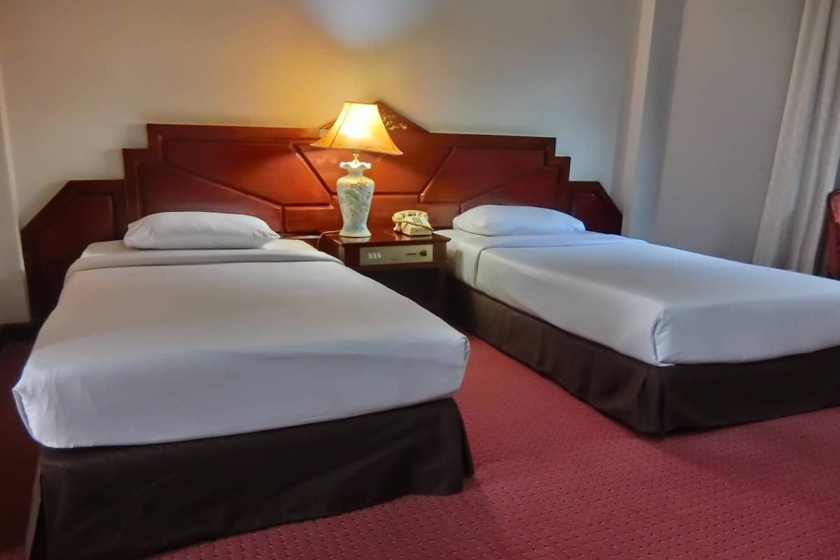 Superior Twin Room | In-room safe, desk, blackout drapes, rollaway beds (surcharge)