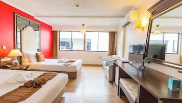 Premium bedding, in-room safe, desk, blackout curtains