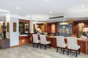 Interior - Ayothaya Riverside Hotel (Ayutthaya)