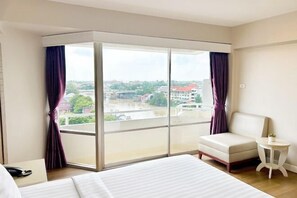 Room - Ayothaya Riverside Hotel (Ayutthaya)