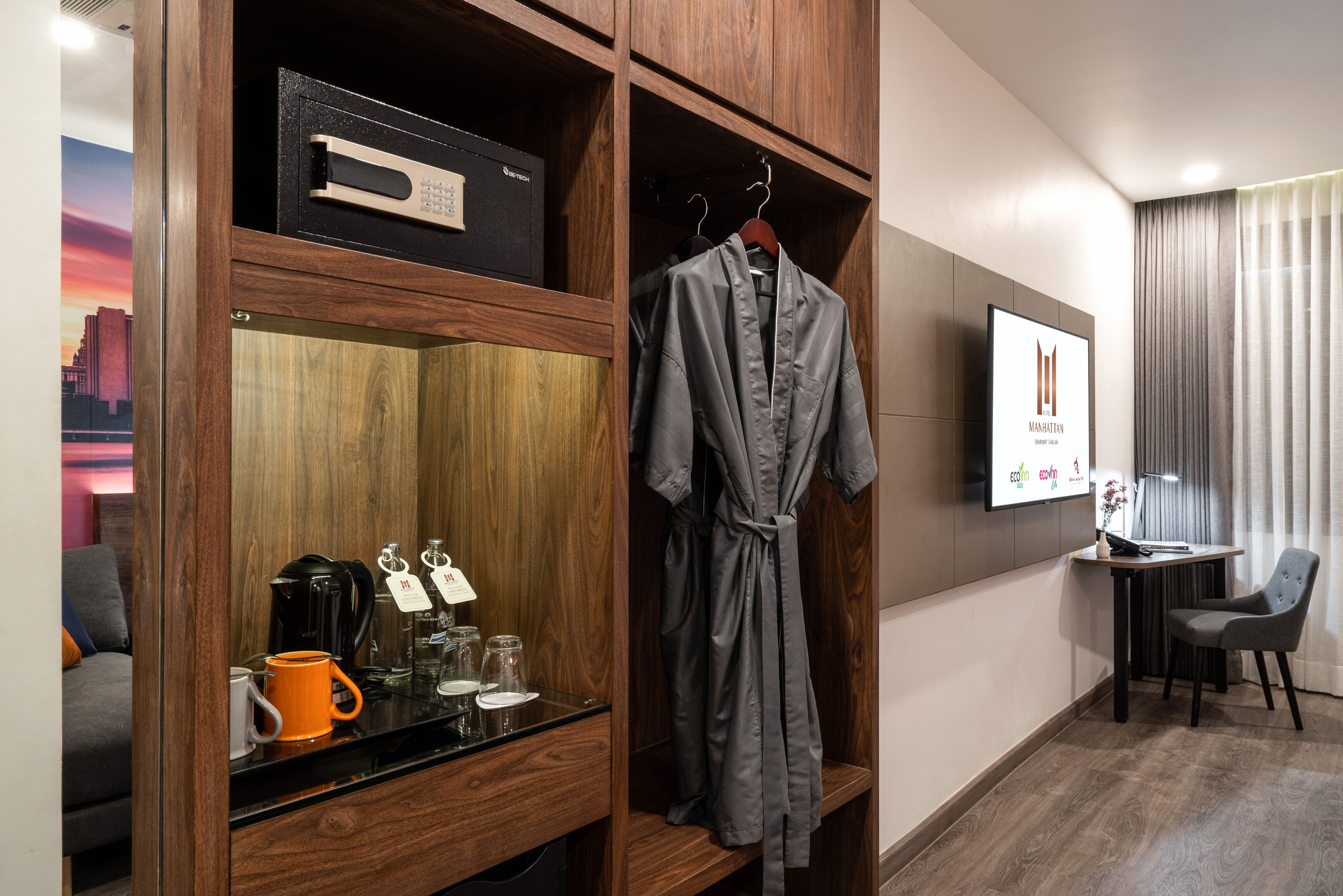 Photo - Manhattan Hotel Bangkok