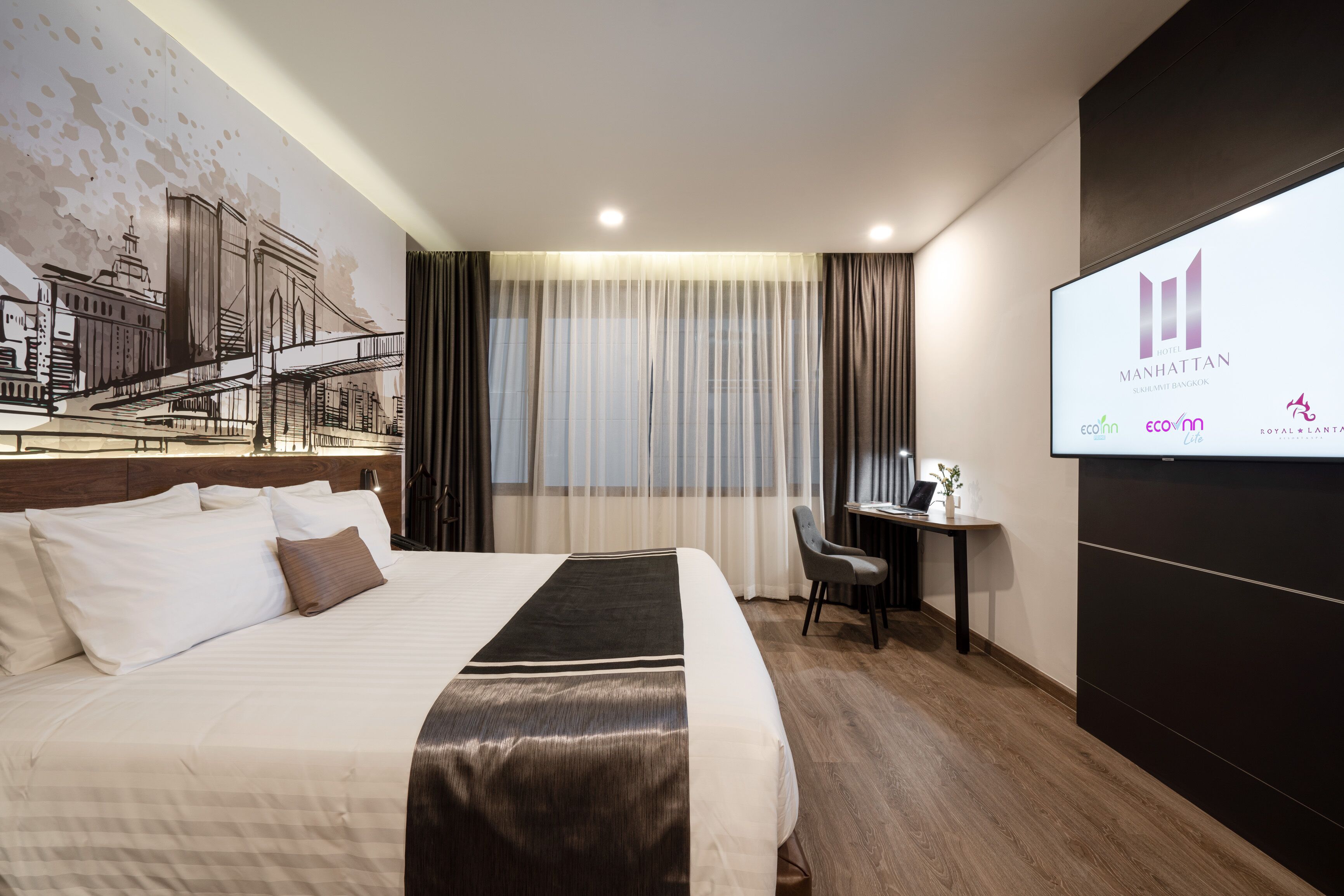 Photo - Manhattan Hotel Bangkok