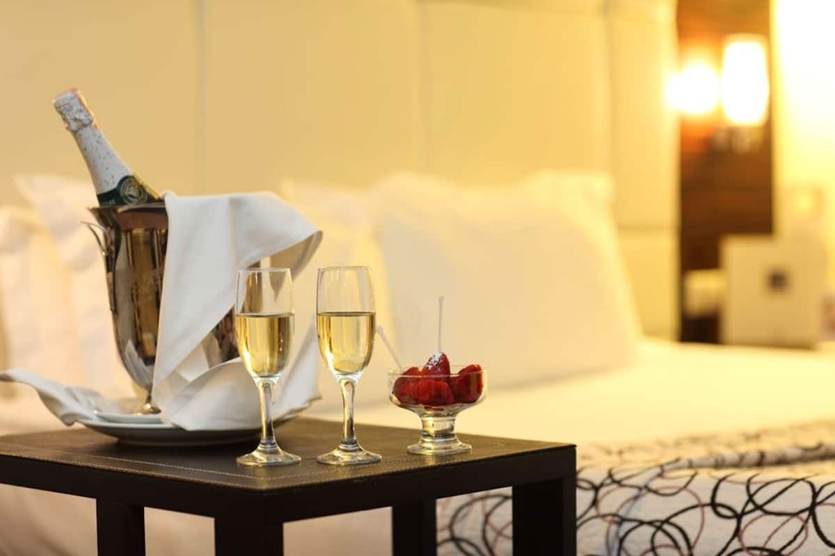 Room service – dining