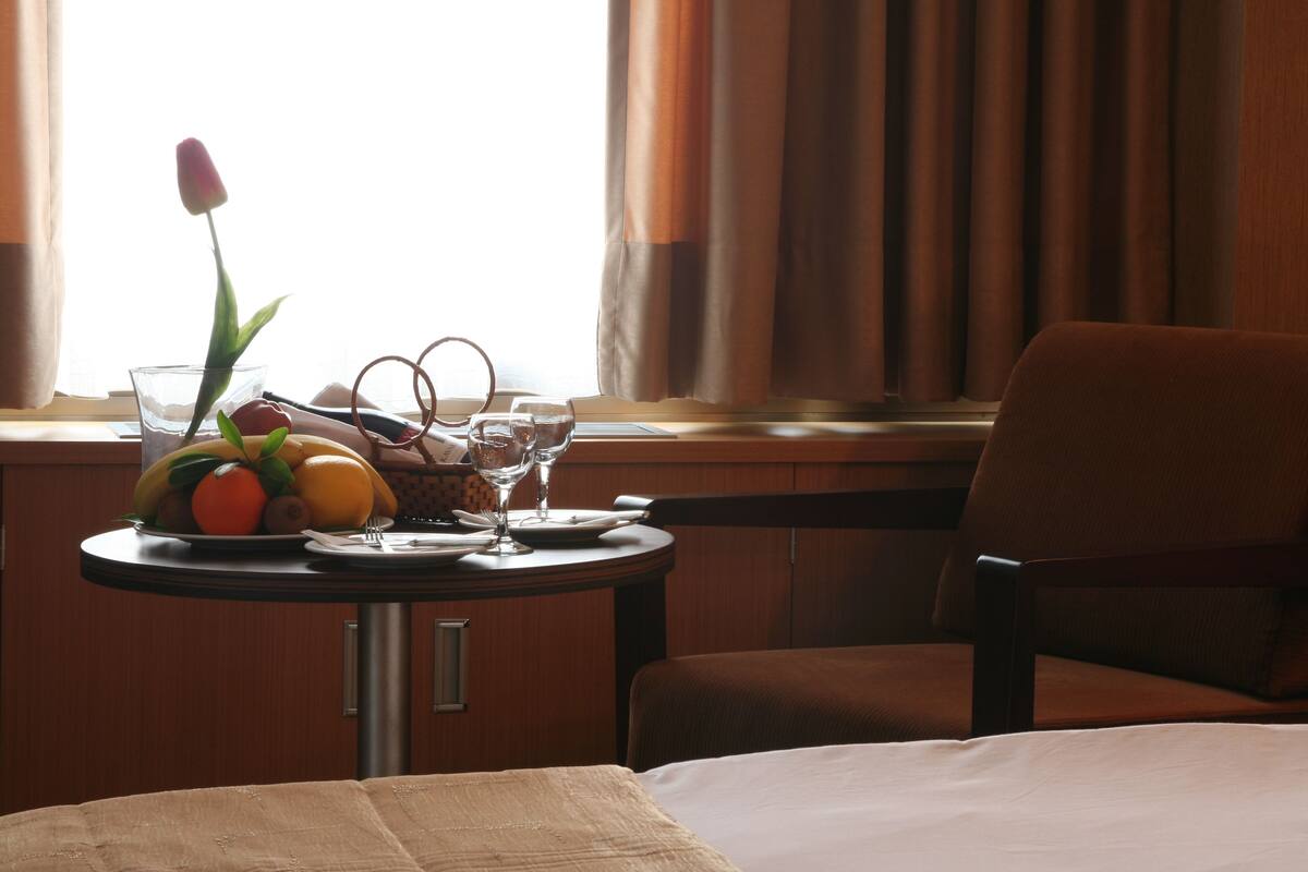 Suite, 1 King Bed | Minibar (some free items), in-room safe, desk, blackout drapes