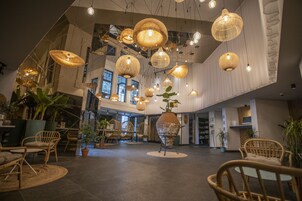 로비 좌석 공간