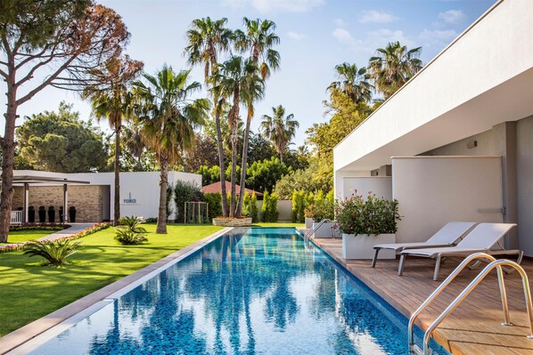 Indoor pool, seasonal outdoor pool, pool umbrellas, sun loungers - Acanthus Cennet Barut Collection - Ultra All Inclusive (Manavgat)