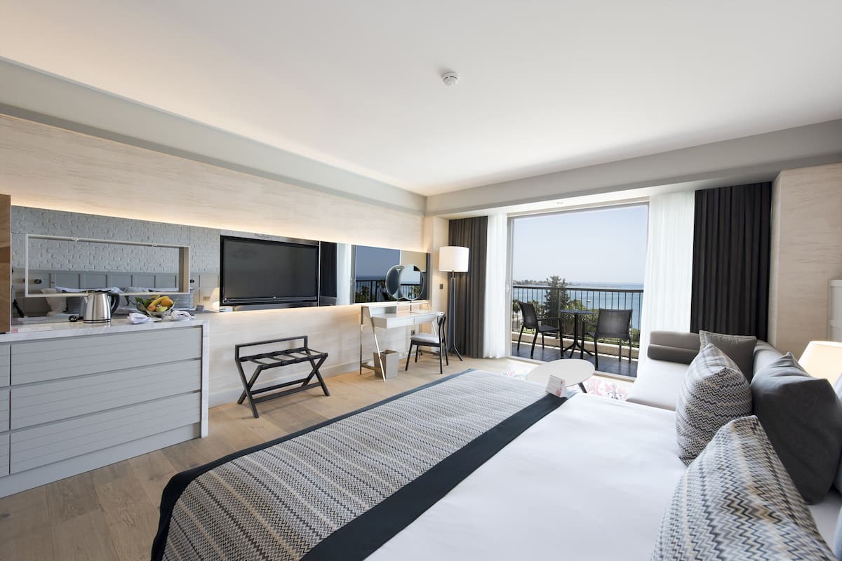 Deluxe Room Direct Sea View | View from room