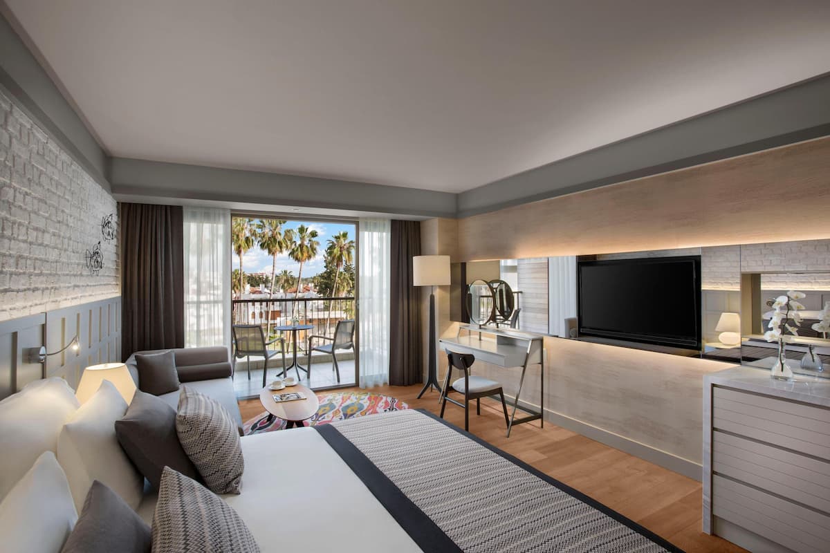 Superior Room Side Sea View & Pool View