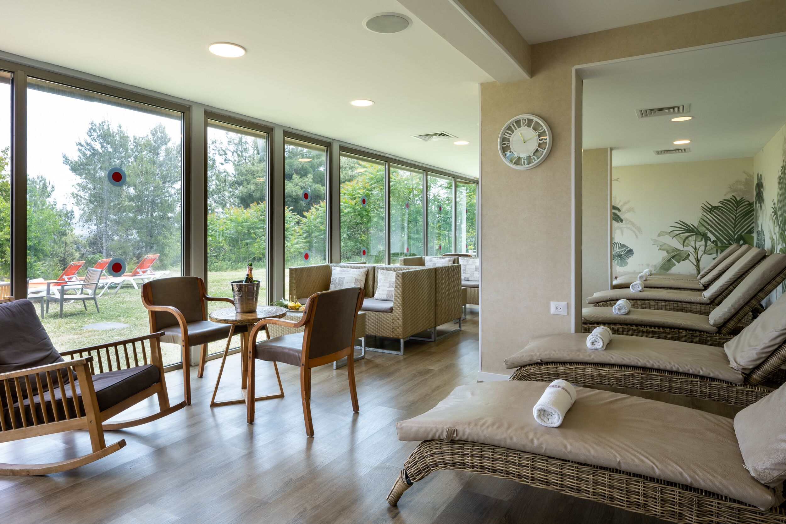 couples treatment room(s), sauna, hot tub, steam room