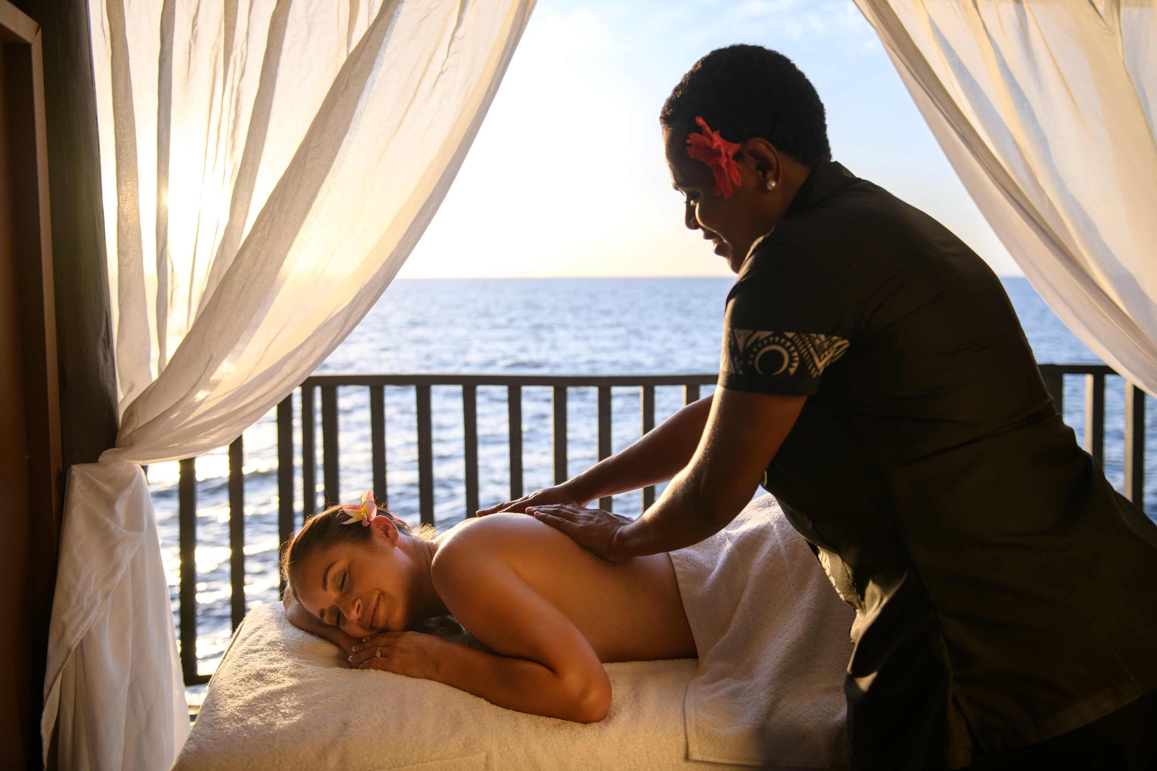 Photo - DoubleTree by Hilton Fiji - Sonaisali Island