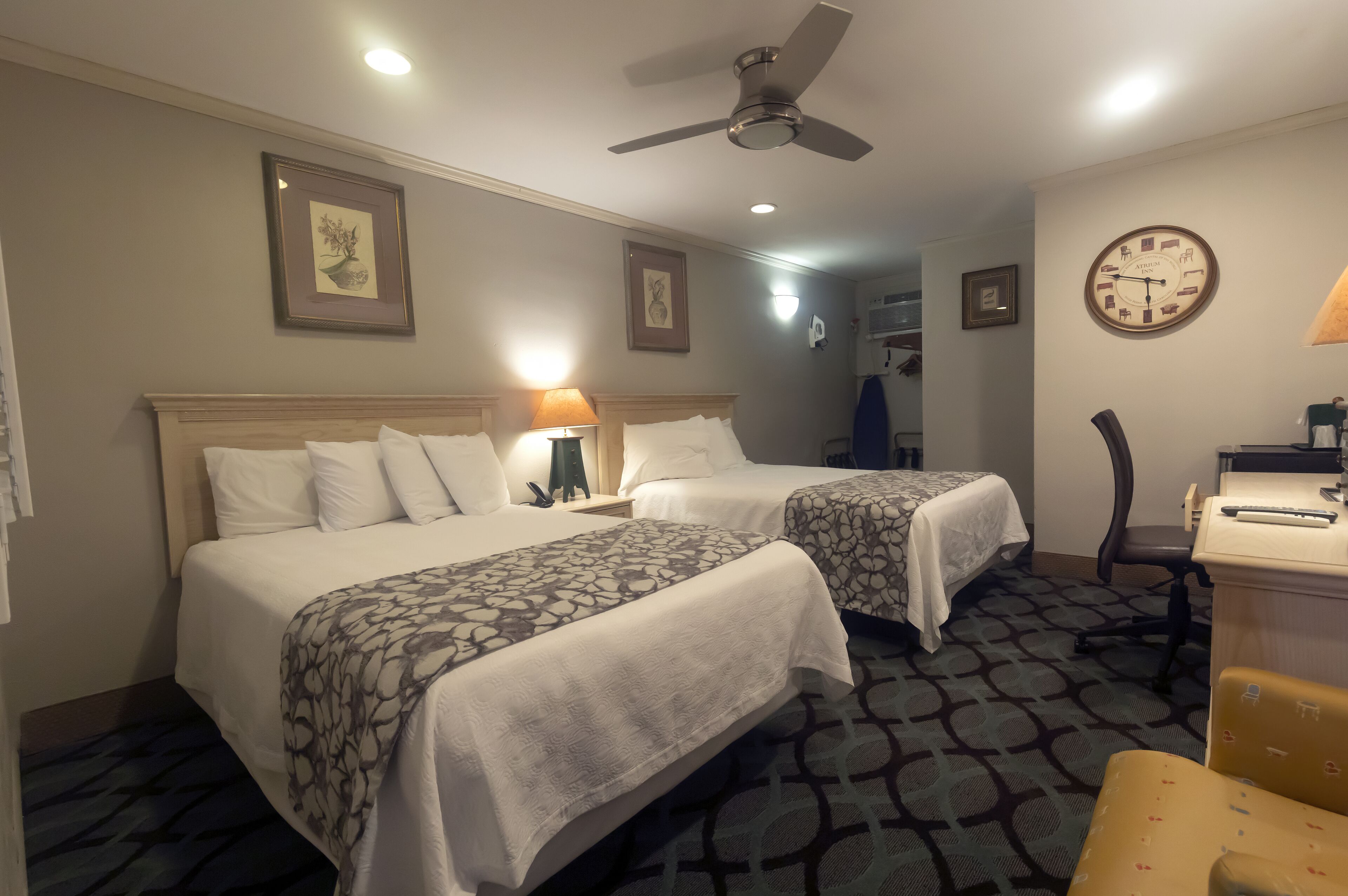 traditional room, 2 queen beds | floor plan