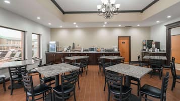 Desayuno completo incluido todos los días