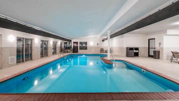 Hồ bơi trong nhà