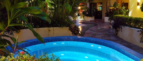 室外 SPA 浴缸