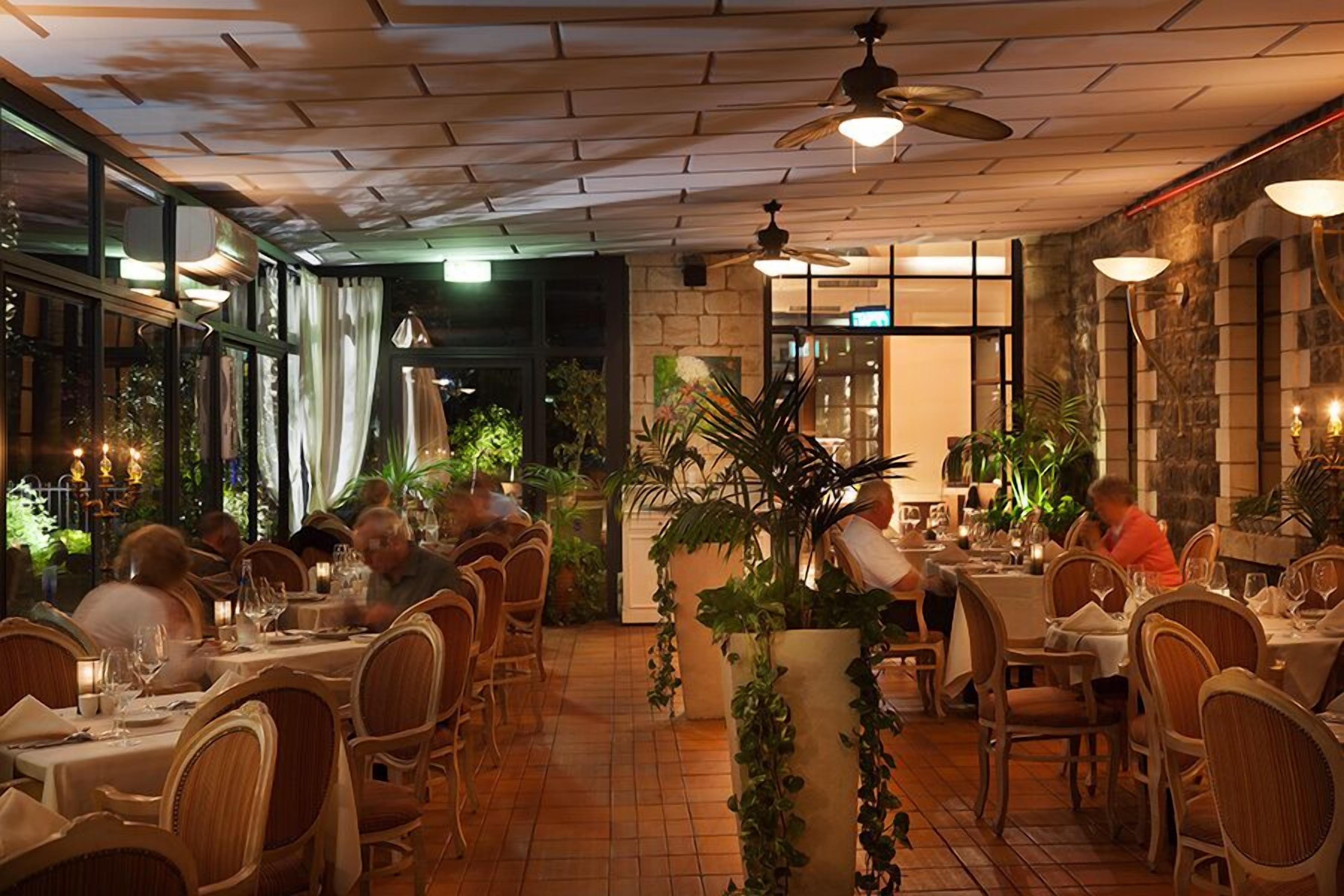 Tempat makan
