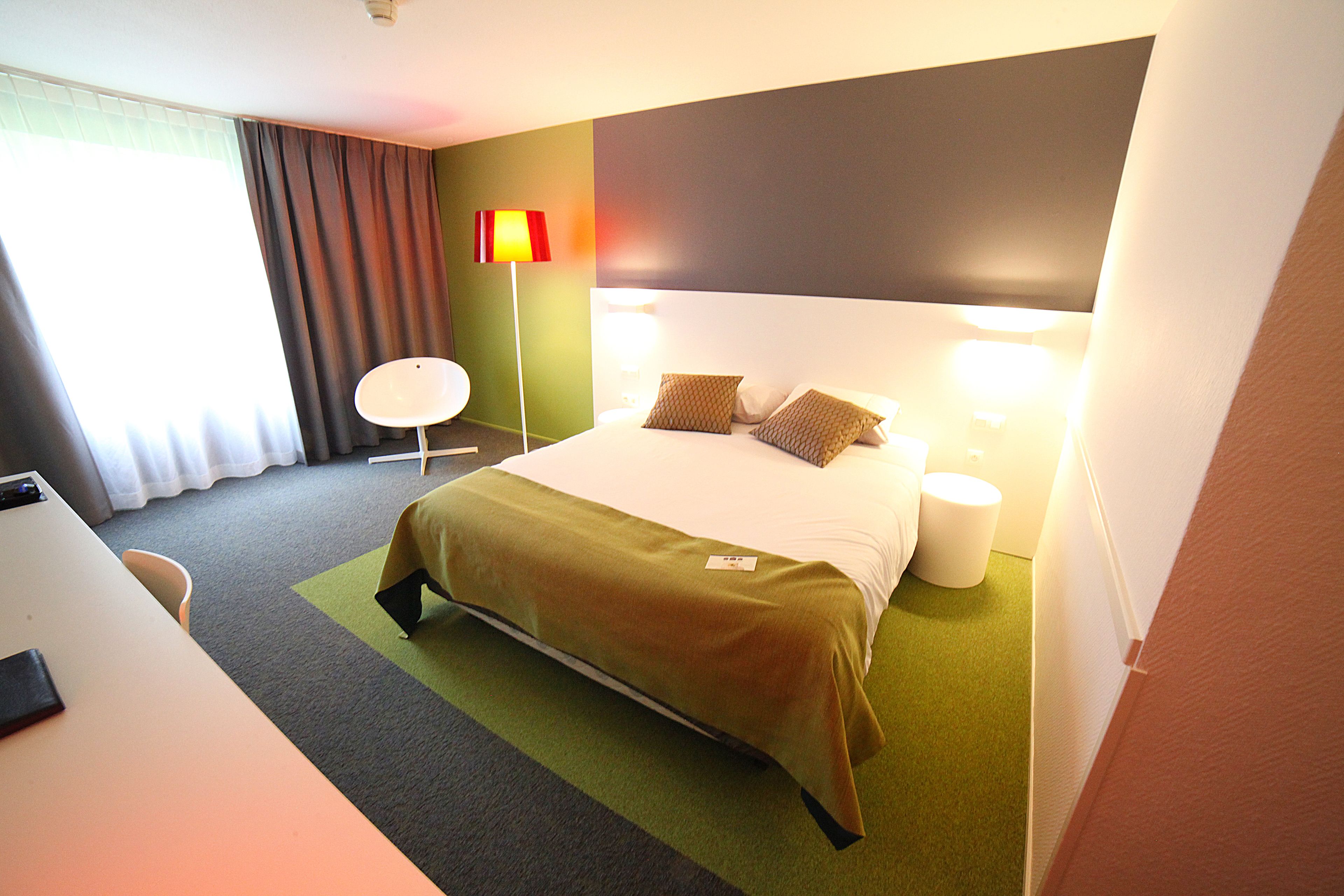 Deluxe Room, 1 Queen Bed, Non Smoking