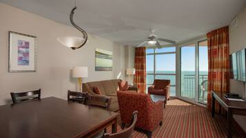 2 Bedroom Oceanfront, 4 Doubles | In-room dining