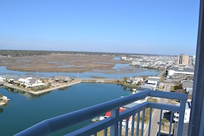 One Bedroom, King Bed, Inlet View | Terrace/patio