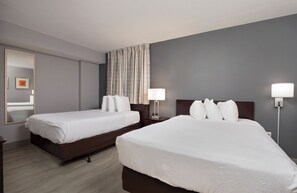 Family Condo | Blackout drapes, iron/ironing board, free cribs/infant beds, bed sheets - Prince Resort (North Myrtle Beach)