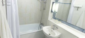Bañera con ducha, cabezal de ducha tipo lluvia