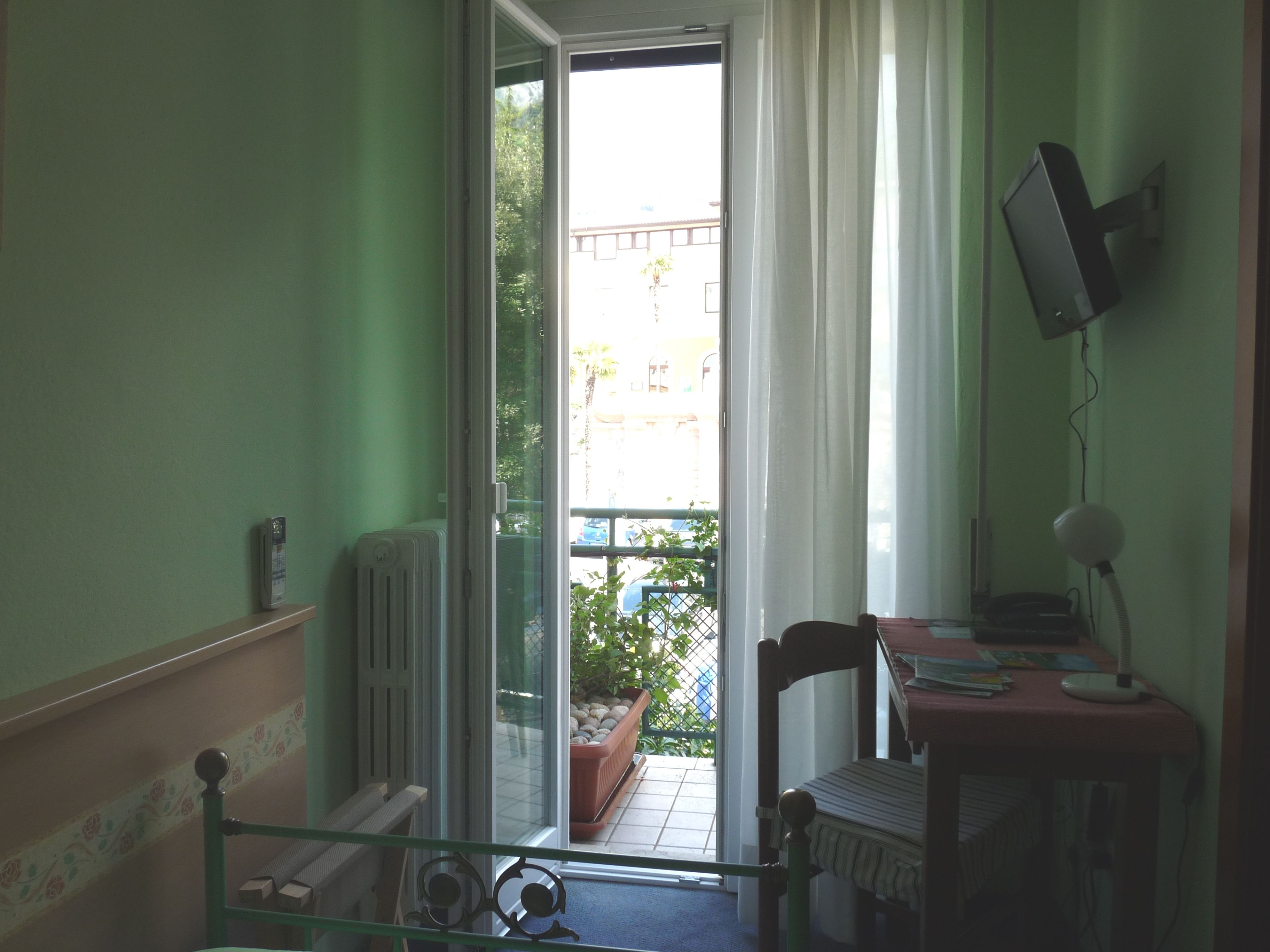 in-room safe, desk, free wifi, bed sheets