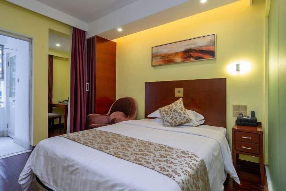 Couette en duvet d'oie, minibar, coffres-forts dans les chambres, bureau