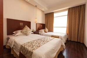 Standard twin | Down duvets, minibar, in-room safe, desk - Chicago Suites International Hotel (Shenzhen)