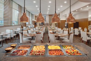 Dagelijks ontbijtbuffet inbegrepen