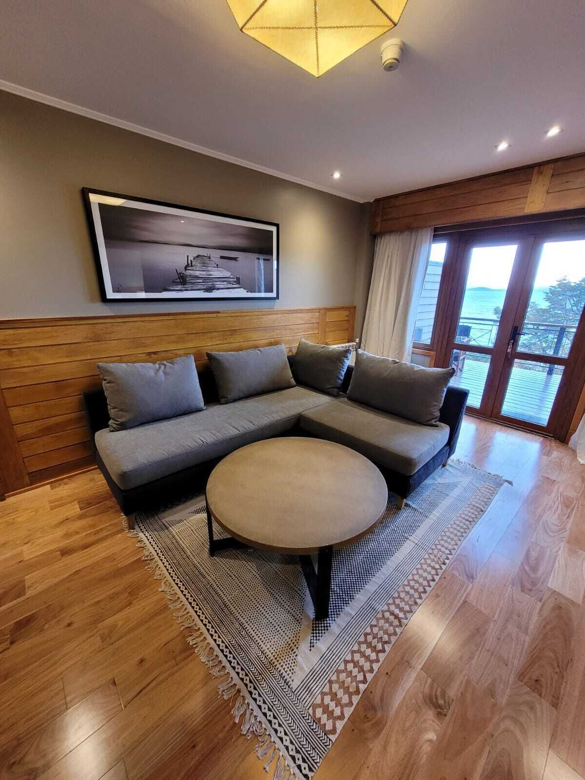 senior suite, 1 queen bed, canal view | 1 bedroom, premium bedding, minibar, in-room safe