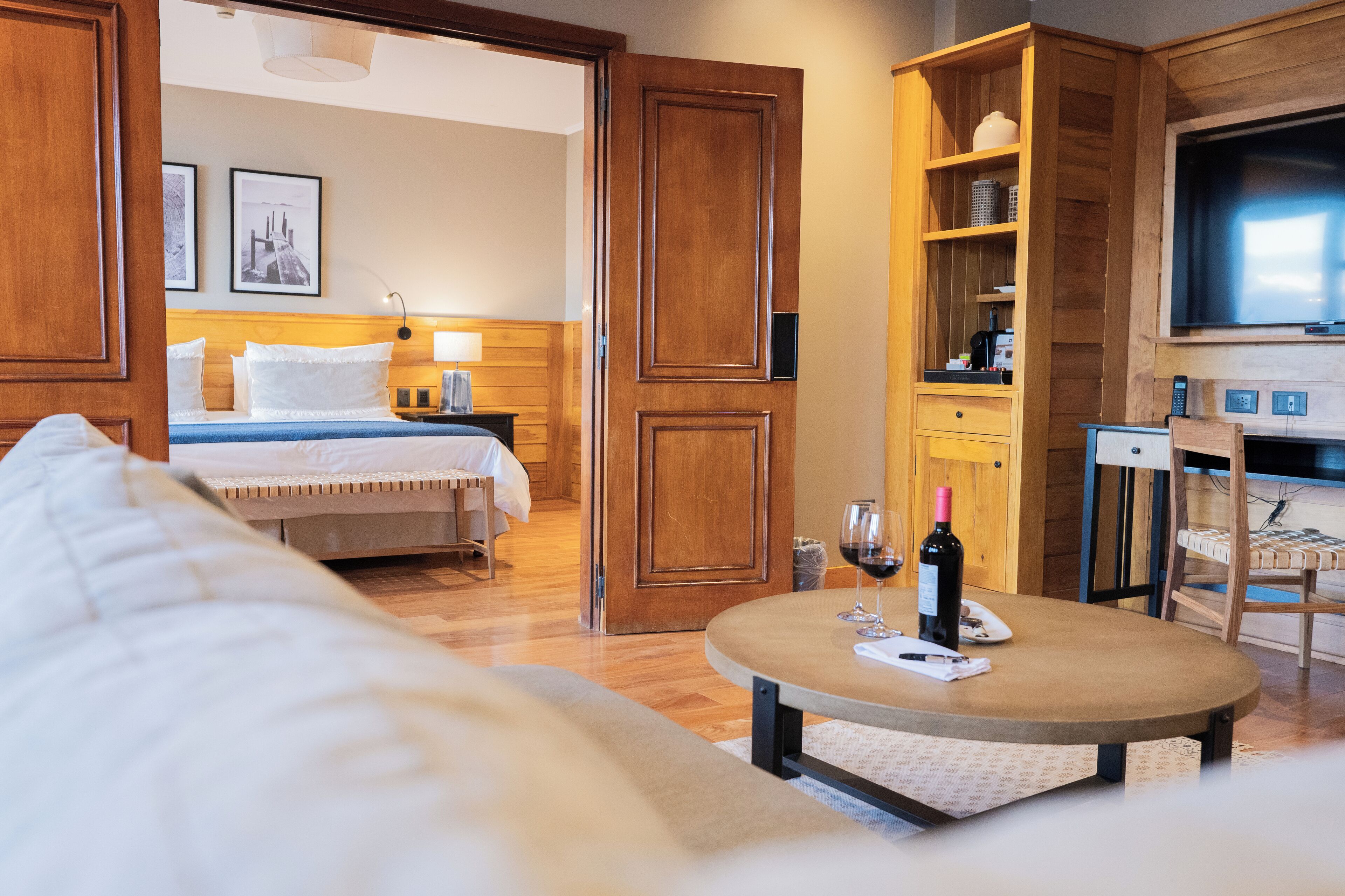 Ropa de cama de alta calidad y minibar 