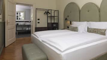 Suite familiare, 1 letto king con divano letto | Biancheria da letto di alta qualità, copriletto in piuma