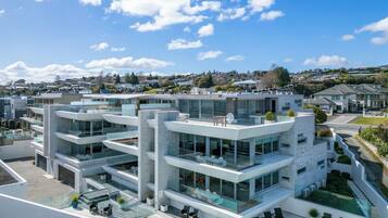 Apartamento, 3 quartos | Terraço/pátio