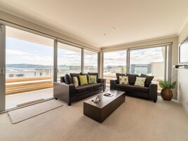 Apartamento, 2 habitaciones, vistas al lago | Vistas desde la habitación