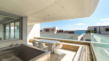 Thermal Apartment Two Bedroom  | Terrace/patio