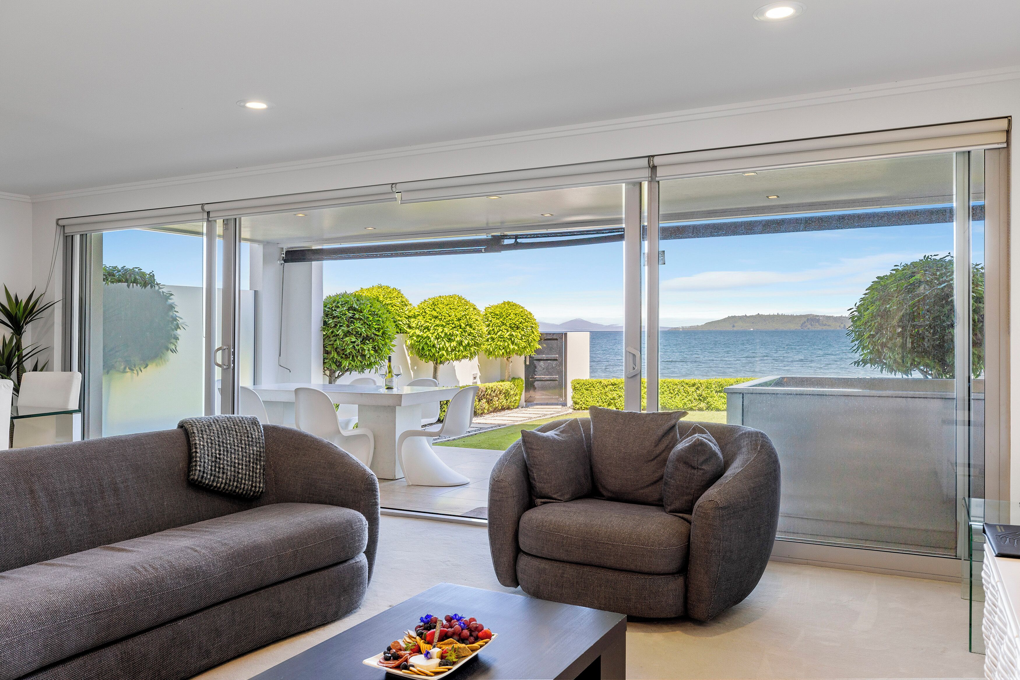 Apartamento, 3 habitaciones, junto al lago | Terraza o patio