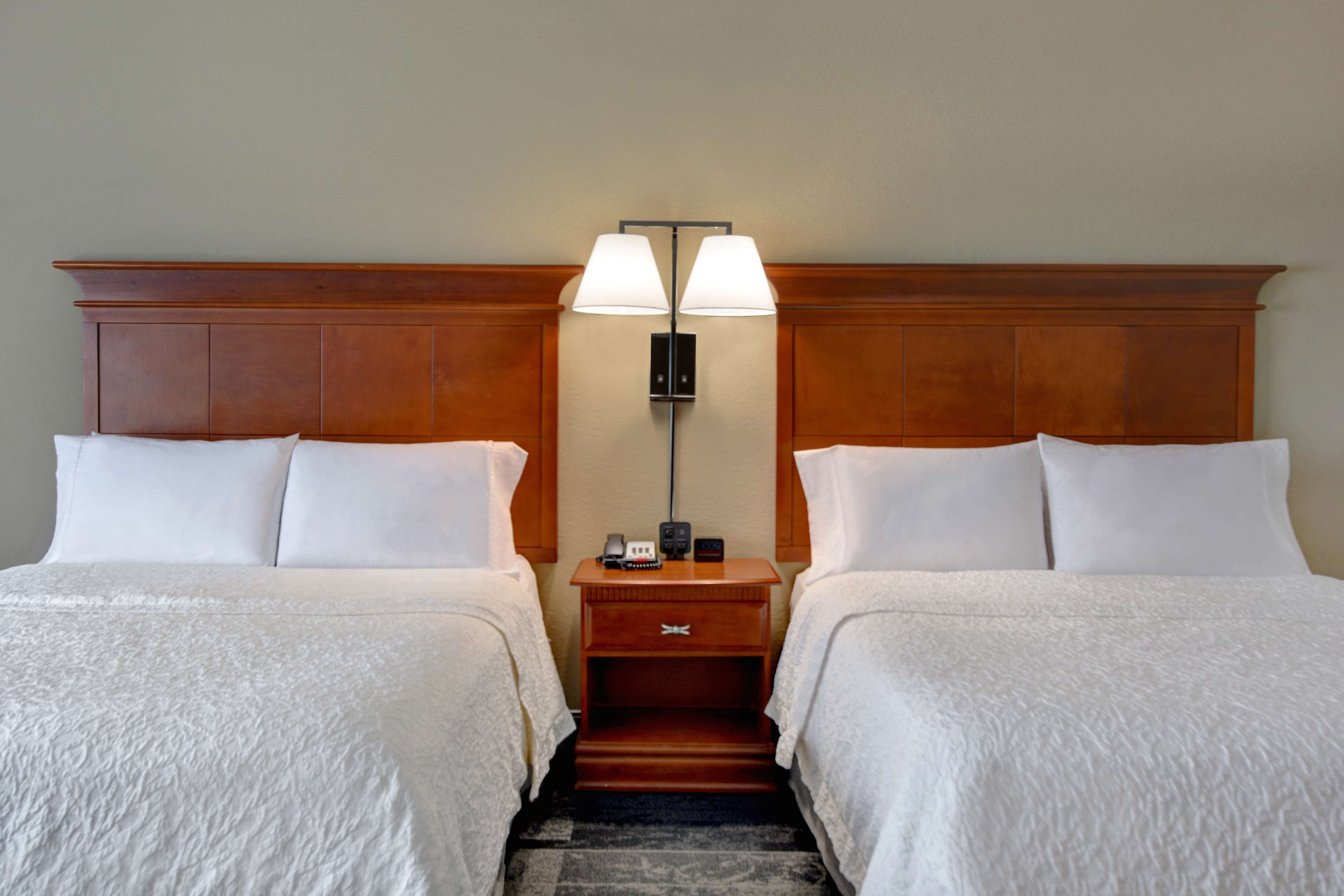 premium bedding, in-room safe, desk, laptop workspace