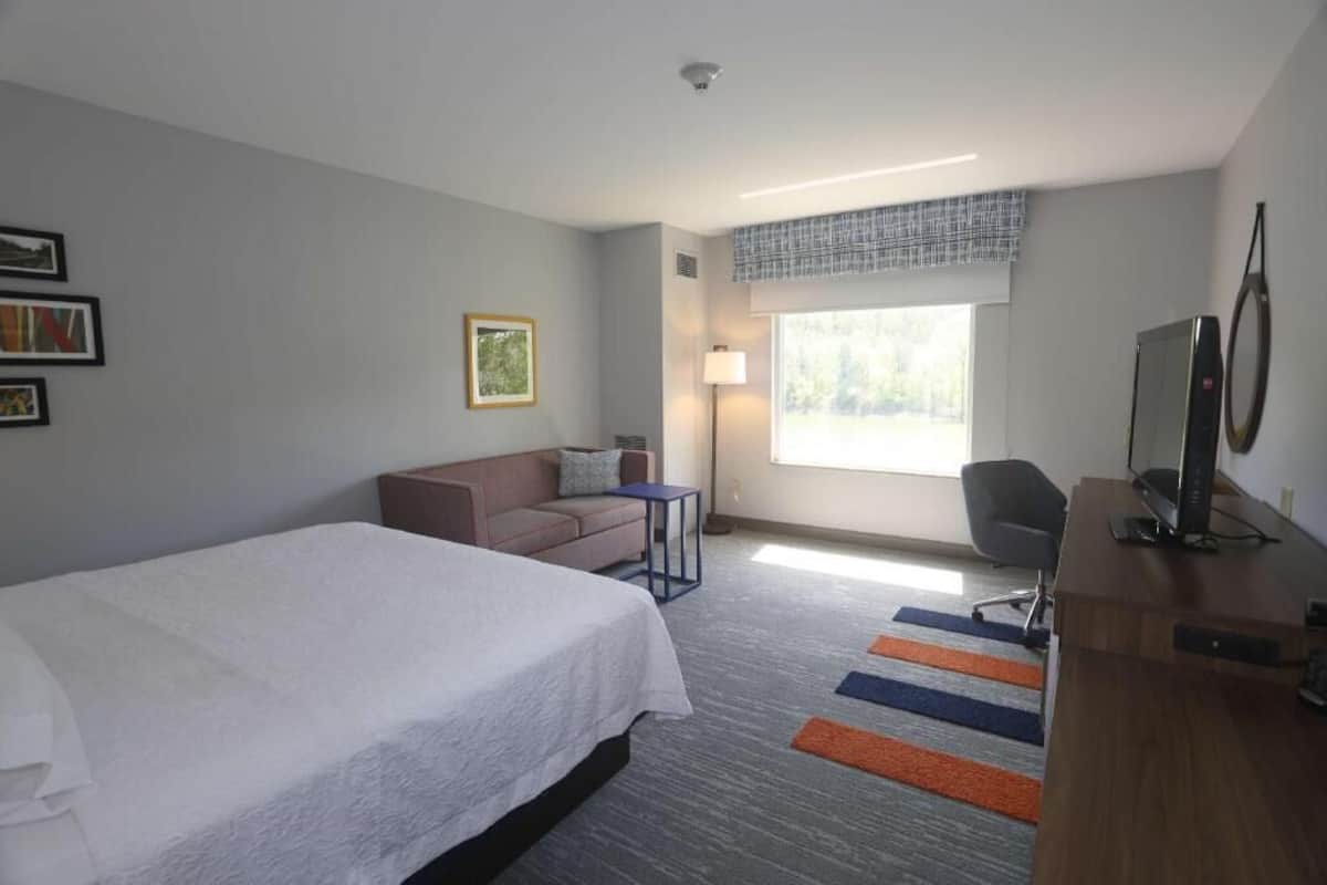 In-room safe, iron/ironing board, free WiFi, bed sheets