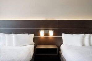 Cortinas blackout, tabla de planchar con plancha y cunas gratuitas 