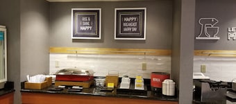 Hampton Inn & Suites Moline-Quad City Int'l Aprt