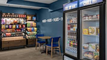 Snack bar