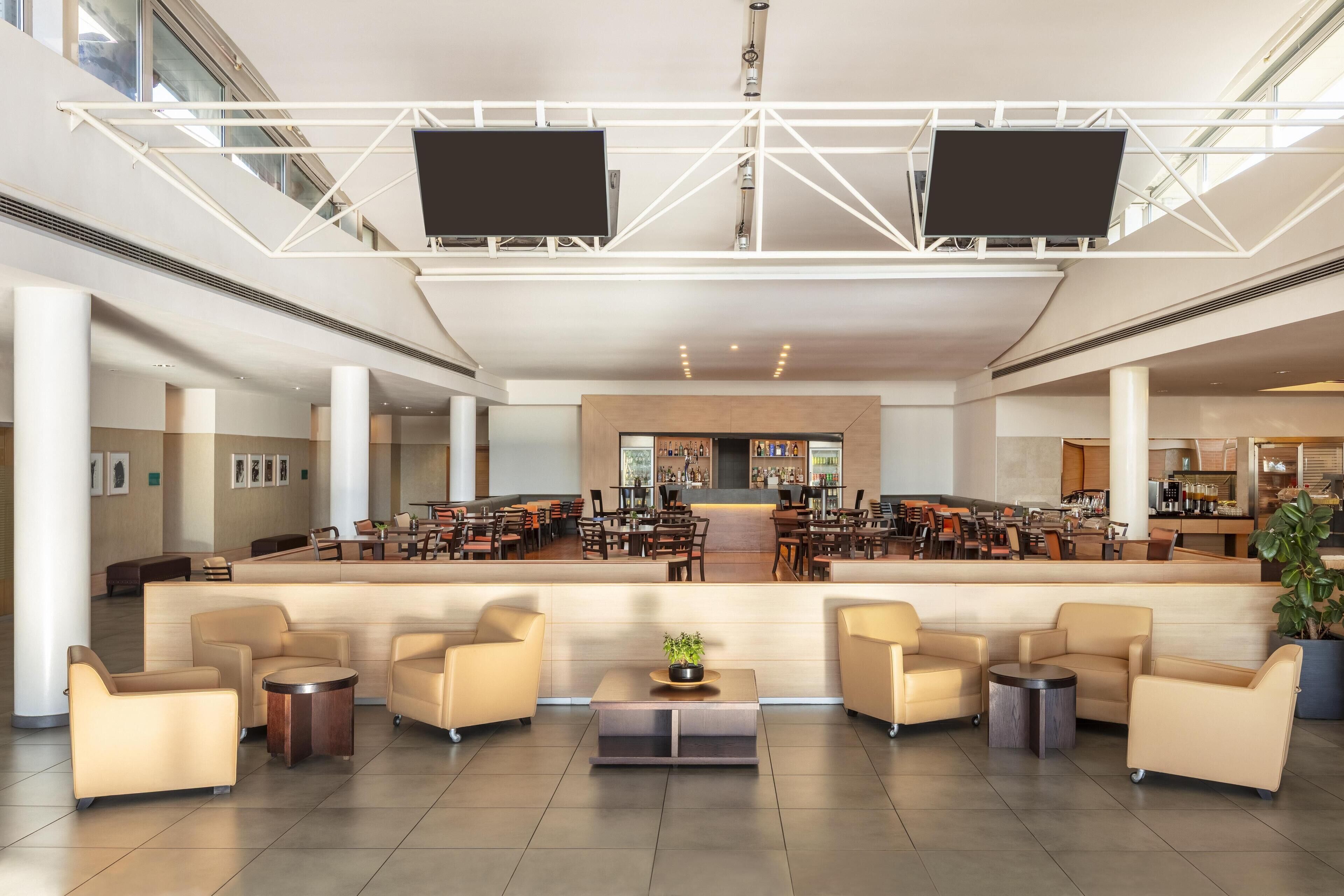 Photo - Hilton Garden Inn Rome Airport