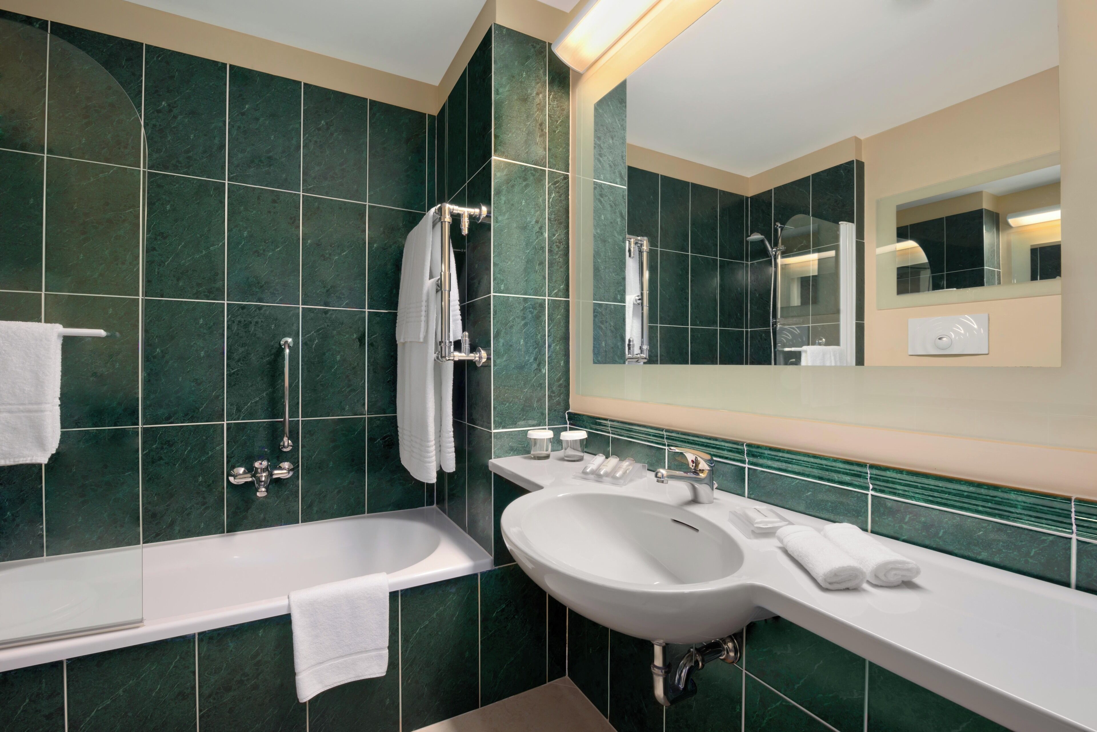 Photo - Hilton Garden Inn Rome Airport