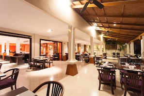 Breakfast, lunch, dinner served; international cuisine, beach views