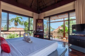 Plunge Pool Villa | Premium bedding, minibar, desk, soundproofing