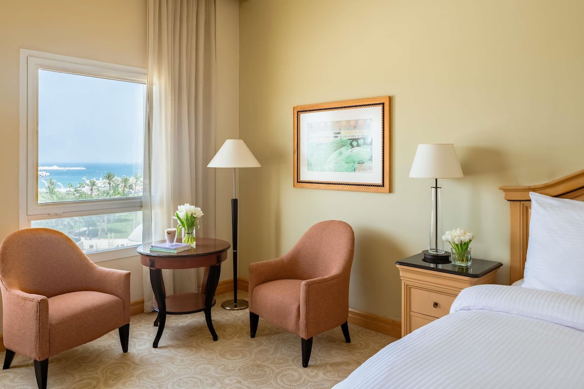 1 bedroom, minibar, in-room safe, desk