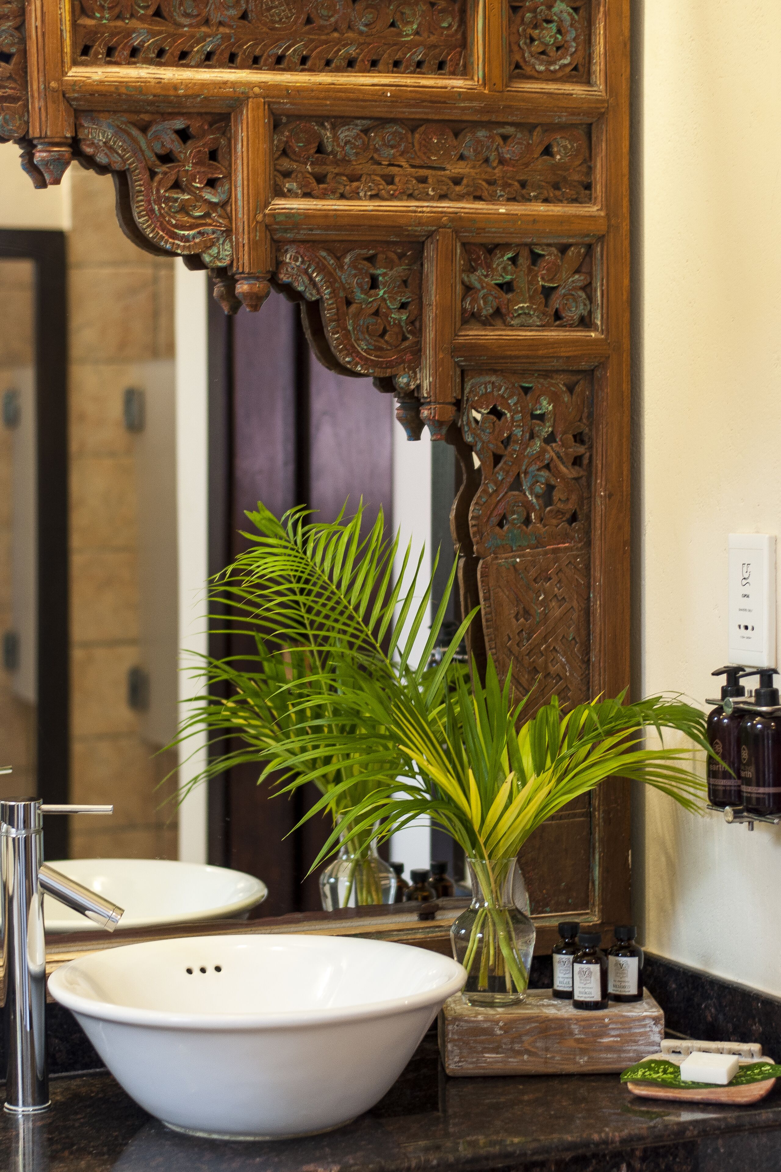 junior suite | bathroom sink